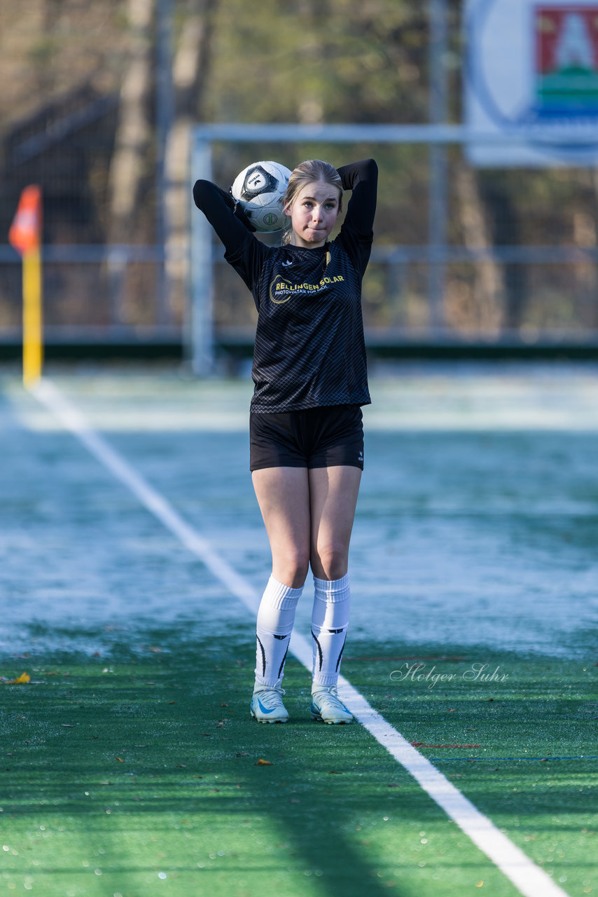 Bild 372 - wBJ VfL Pinneberg2 - Eimsbuttler TV 3 : Ergebnis: 5:0